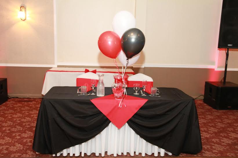 Black and White Party Decorations Ideas 